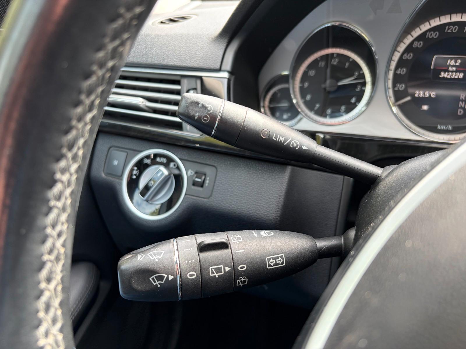 Mercedes-Benz E 220 E T-Modell E 220 CDI BlueEfficiency