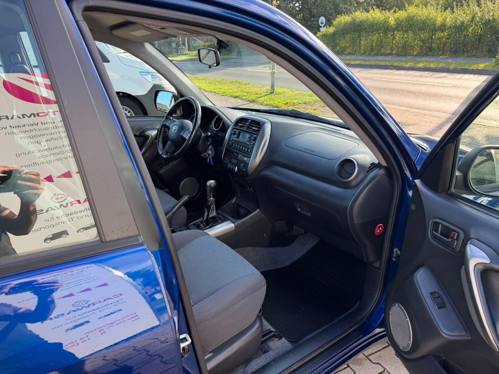 TOYOTA RAV4 2.0 150CH 4X4