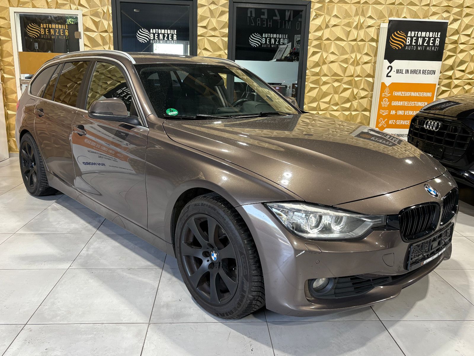 Fahrzeugabbildung BMW 325 Baureihe 3 Touring 325 d/NAVI/PDC/SHZ/KLIMA/