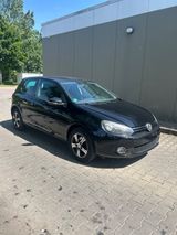 Volkswagen Golf 1.2 TSI 63 kW Style Style TÜV NEU, 8 REIFEN - Volkswagen Golf mit Benzin-Antrieb: Kleinwagen, 1.8