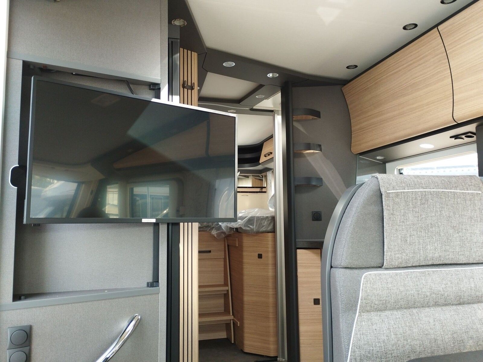 Fahrzeugabbildung Malibu I 450 RB LE comfort Navigation, RFK, TV