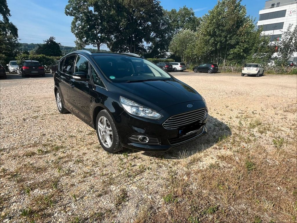 Image of Ford S-Max