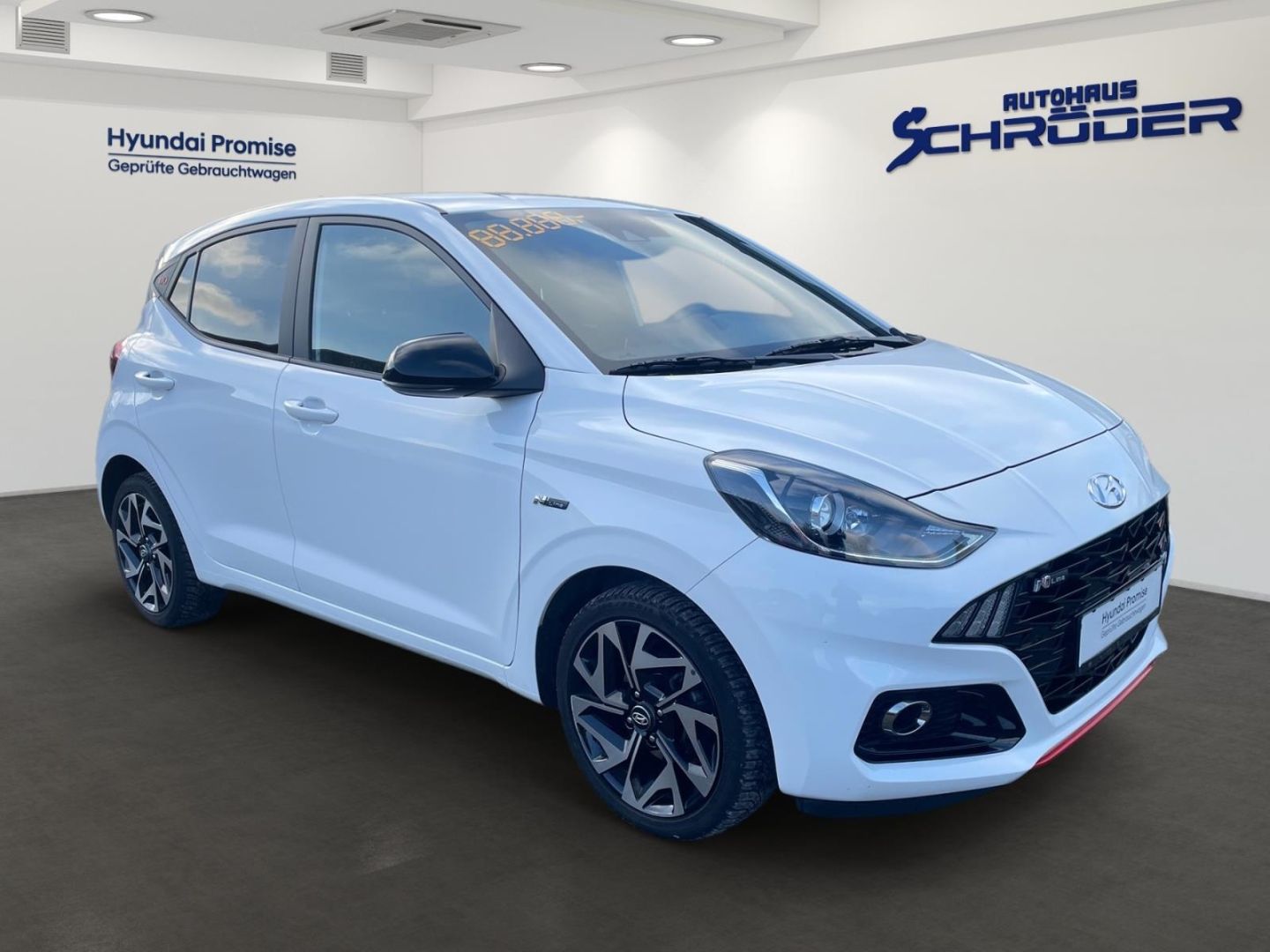 Fahrzeugabbildung Hyundai i10 1.0 Turbo N Line Allwetter Navi Sitzheizung