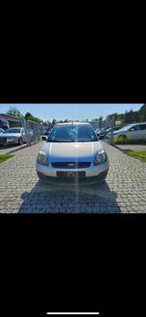 Ford Fiesta - Ford Fiesta mit Benzin-Antrieb: Kombi