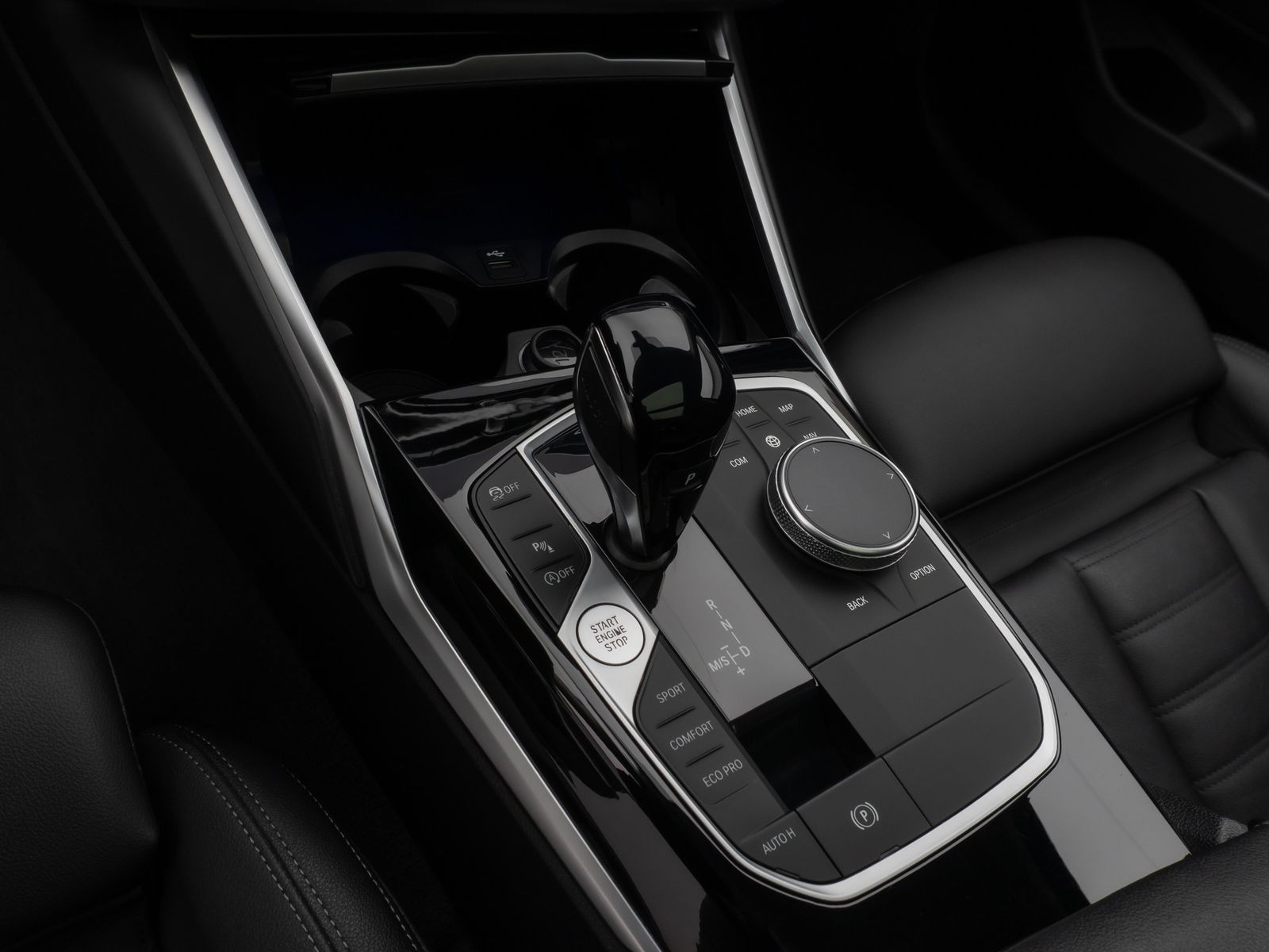 Fahrzeugabbildung BMW 330i xD SportLine Panorama Kamera Laser DAB HiFi