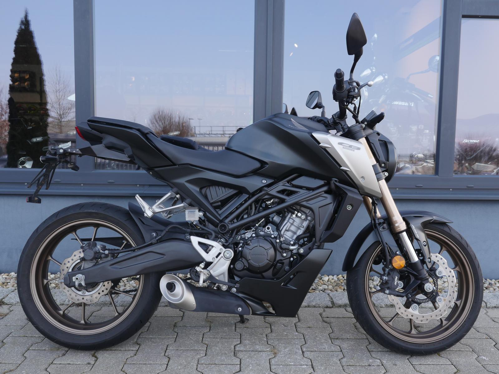 Honda CB 125 R - ABS - 1. Hand
