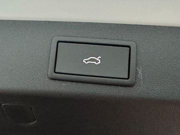 Skoda Kodiaq 2.0 TDI 4x4 Sportline Pano AHK 7-Sitze