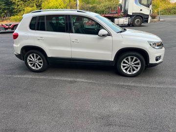 Volkswagen Tiguan - 8