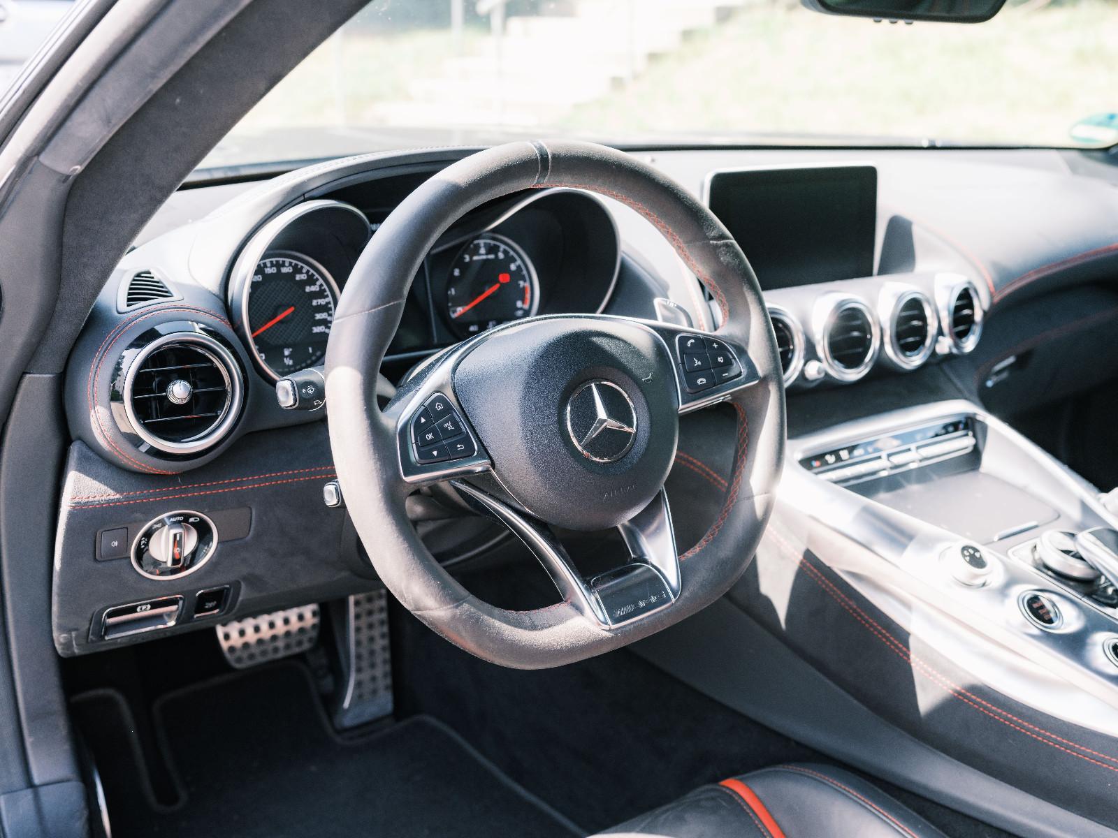 Mercedes-Benz AMG GT 4.0 V8 DCT - 