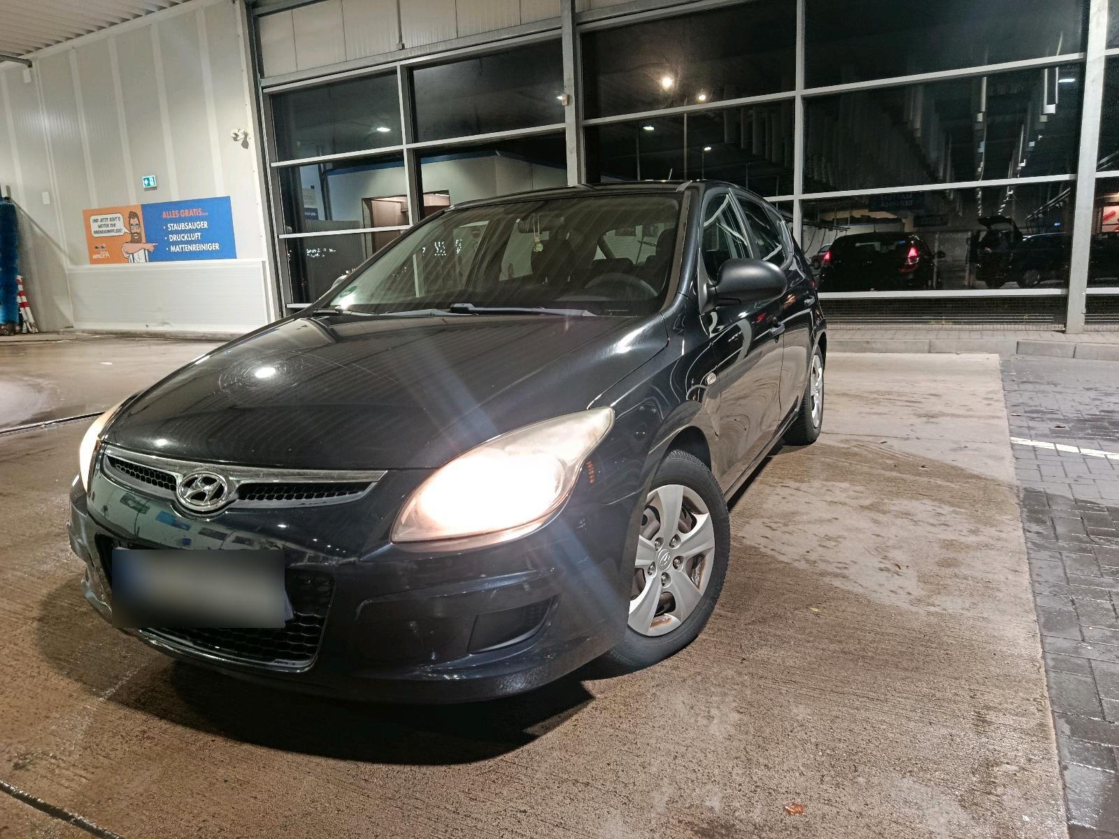 Hyundai i30 2009 — photo 15