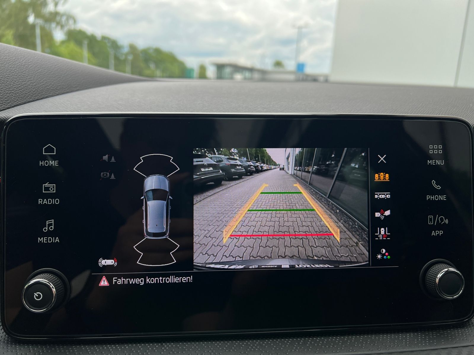 Fahrzeugabbildung SKODA Kamiq Monte Carlo 1.0 TSI DSG *Matrix-LED, ACC,