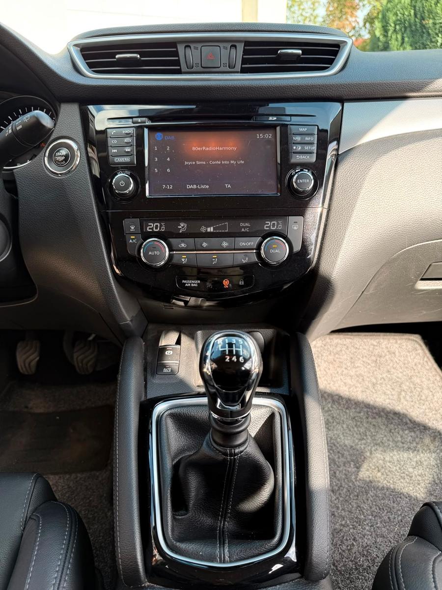 Nissan Qashqai 1.6 DIG-T Tekna 