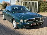 Jaguar XJ8 4.2 V8 1 Hand Tüv/Au NEU Scheckheft - Jaguar Gebrauchtwagen von 2004