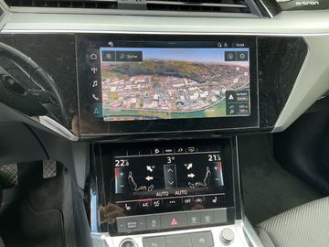 Audi Q8 e-tron - 12