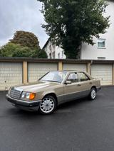 Mercedes-Benz 200D W124 1.Hand! - Mercedes-Benz 200: W124 200d