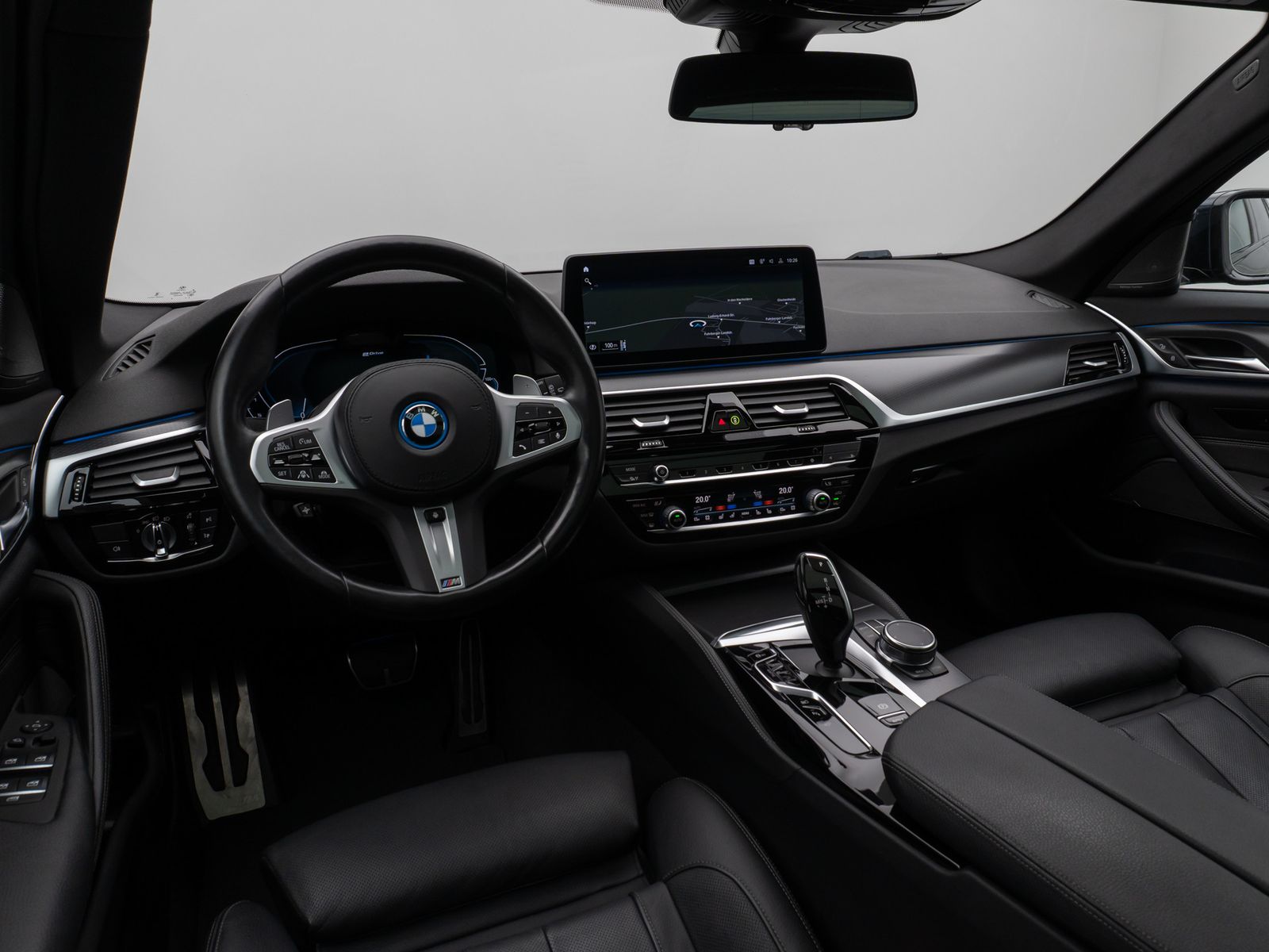 Fahrzeugabbildung BMW 530e xD M Sport Panorama Laser 360°HUD DAB H/K