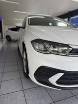 Volkswagen Polo VI Life - VW Polo Gebrauchtwagen in Köln