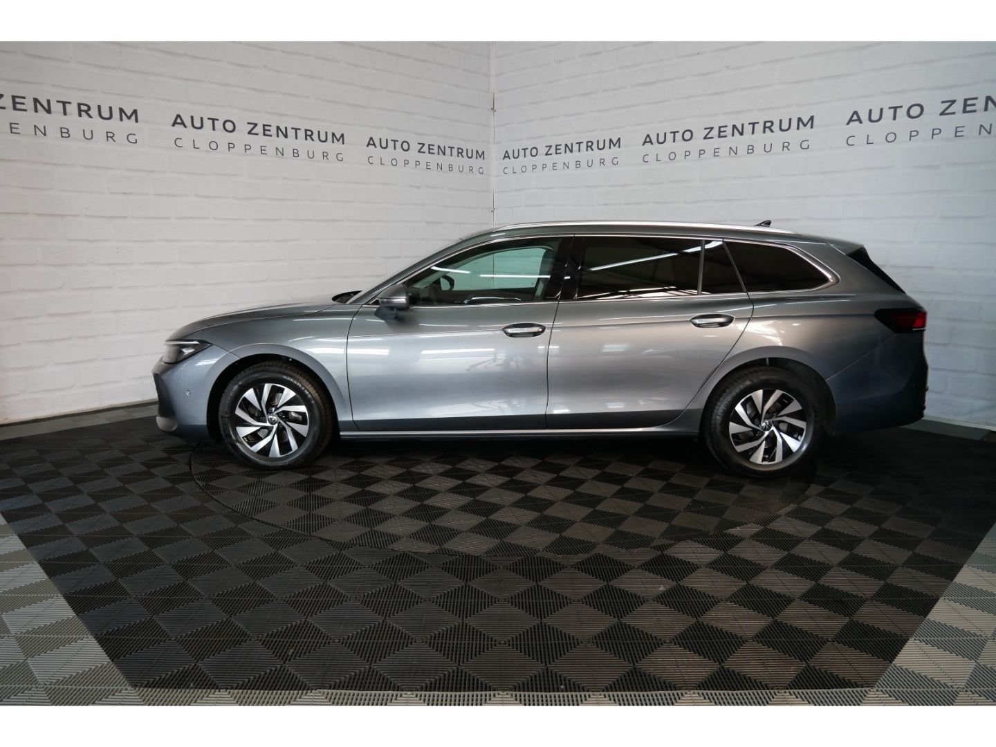Volkswagen Passat Variant 2.0 TDI LED+Navi+Cam+Alcant.+HUD+ imagem 2