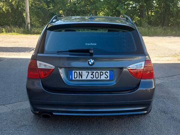 BMW 320 - 6