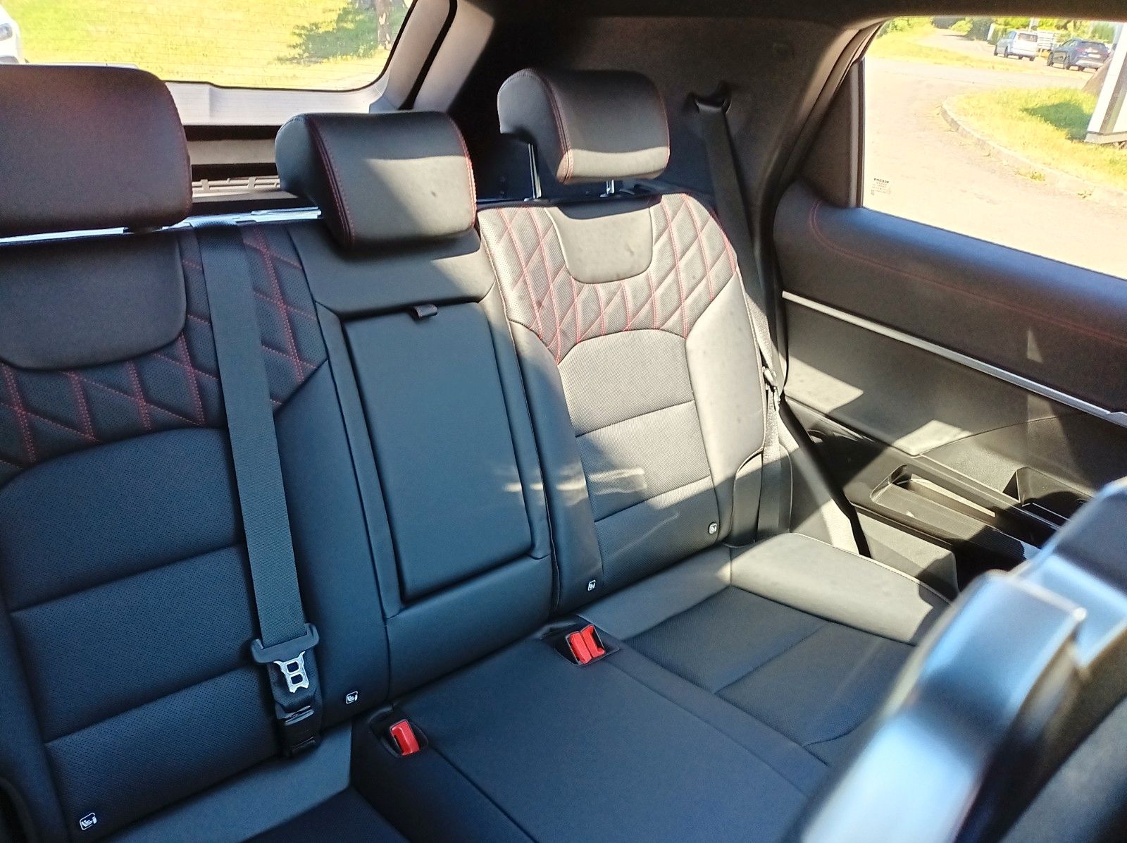 Fahrzeugabbildung KGM ACTYON+LUX+PANO+WILDLEDER+AMBIENTE+EL.HECKKLAPPE