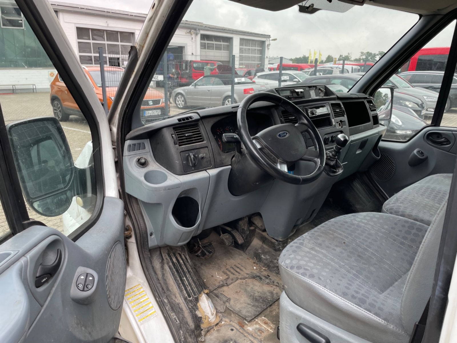 Fahrzeugabbildung Ford Transit Kasten FT 350 L Trend LKW *EXPORT*