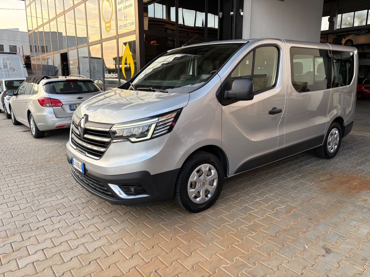 Other Renault Trafic T27 2.0 dCi 170CV EDC PC-TN-DC Fu imagem 3