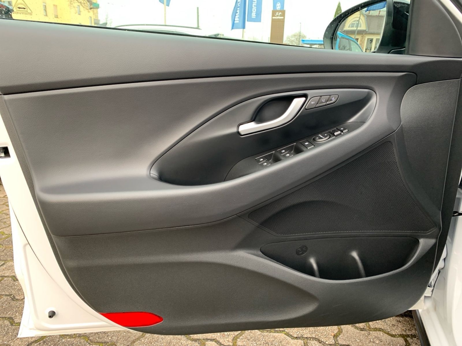 Fahrzeugabbildung Hyundai i30 1.5 T-GDI N Line Mild-Hybrid Pan Dach Sitz P