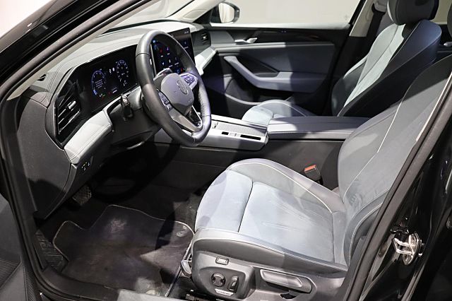 Passat 1.5 eTSI Business ACC KAMERA AreaView AHK