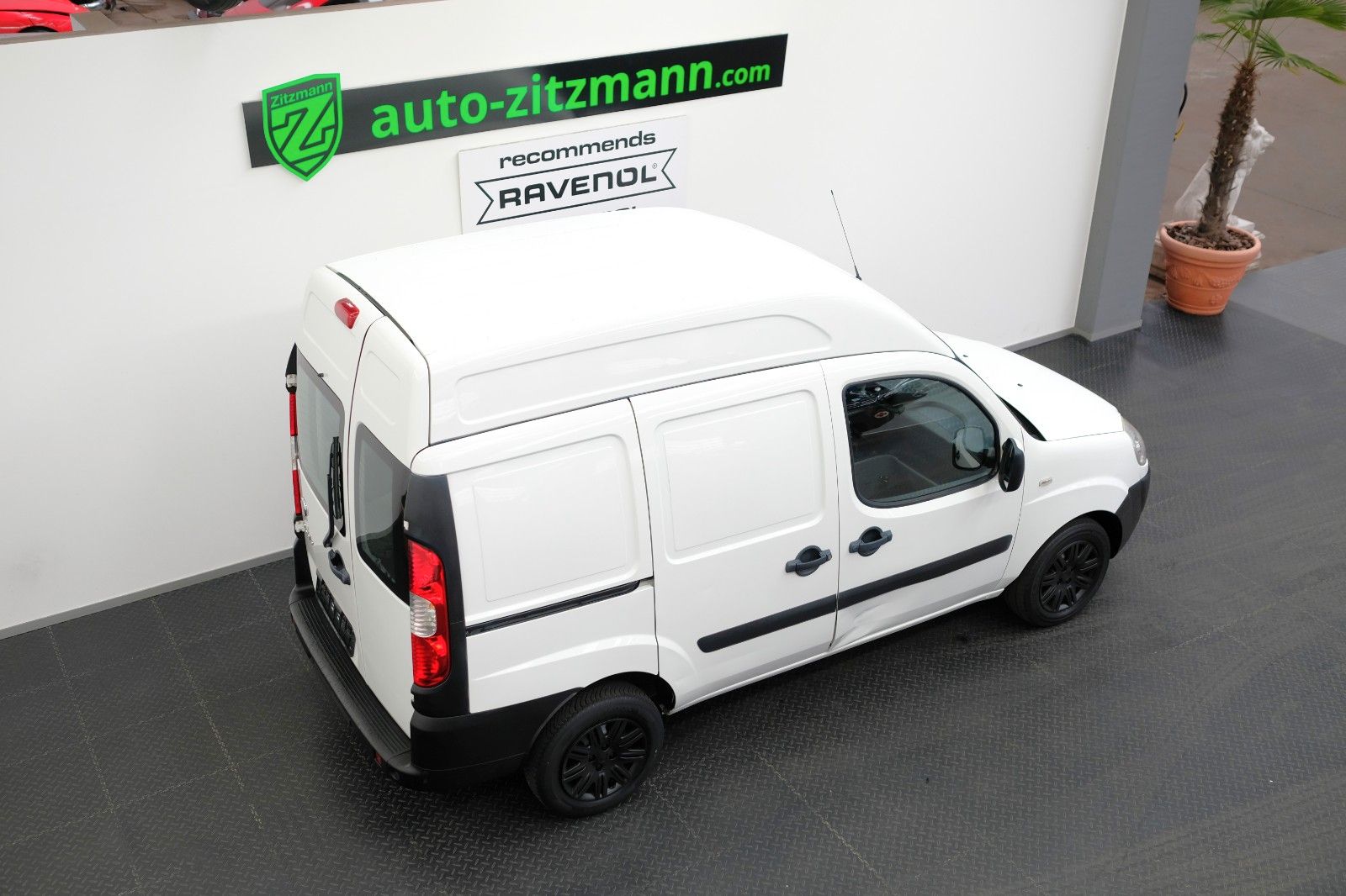 Fahrzeugabbildung Fiat Doblo Doblò 1.4SX Cargo Hochdach KAWA KLIMA PDC