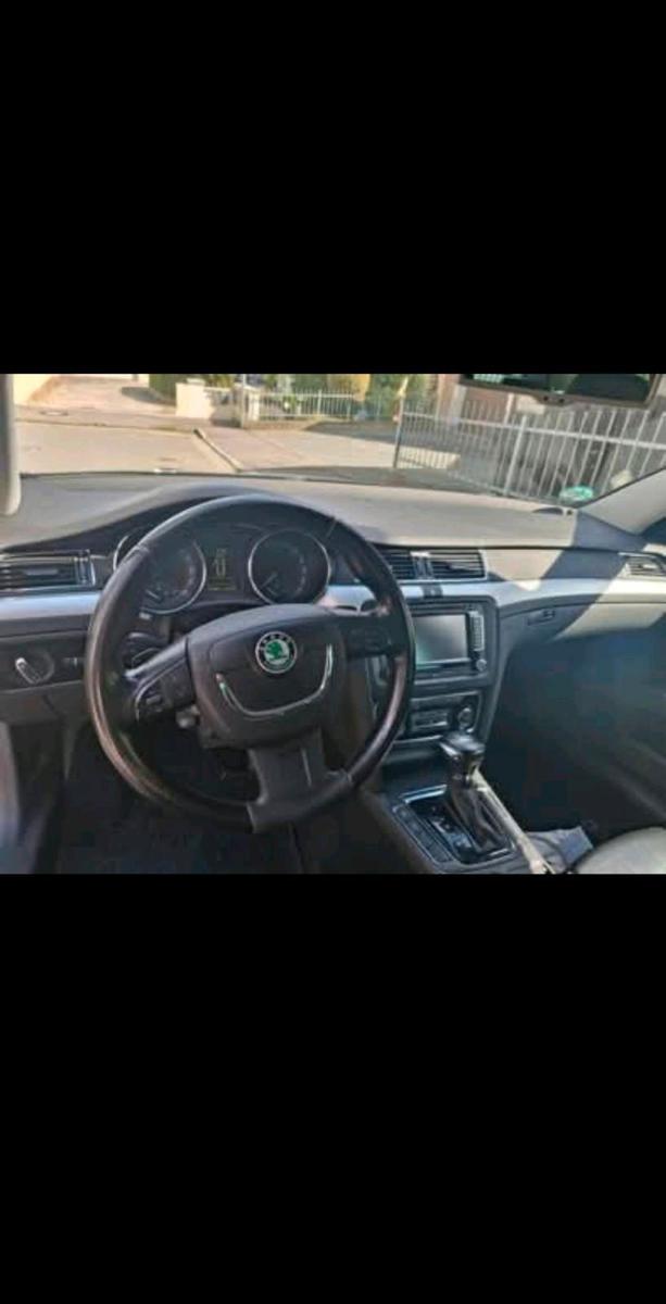 Skoda Superb 2010 — photo 5