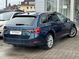Skoda Superb Combi iV Style ACC 360 NAVI KESSY VIRTUAL - Skoda Superb: Standheizung