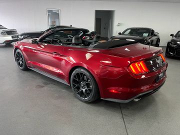 Ford Mustang - 7