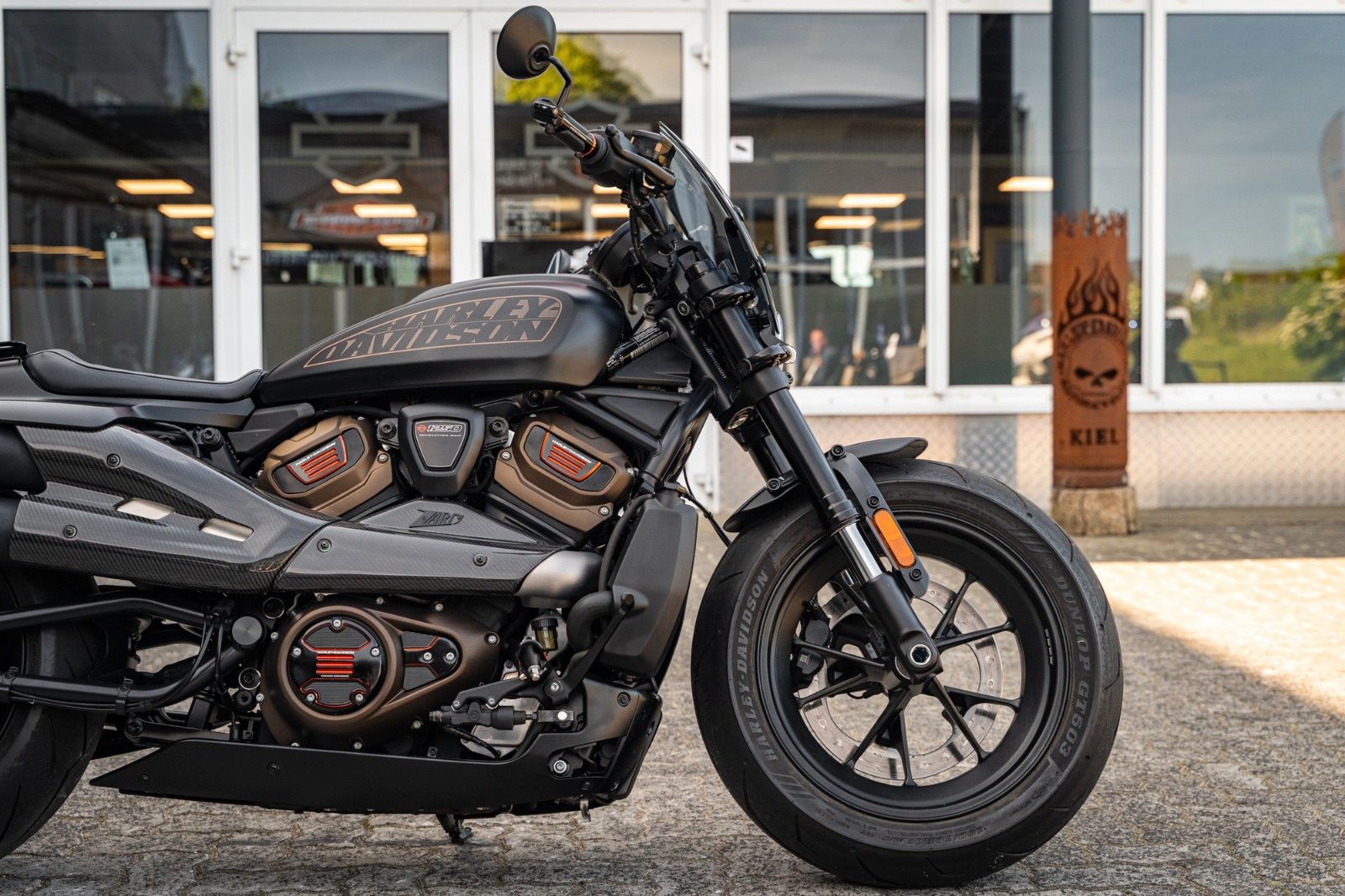 Fahrzeugabbildung Harley-Davidson SPORTSTER S RH1250S HD-Kiel 240er-Umbau