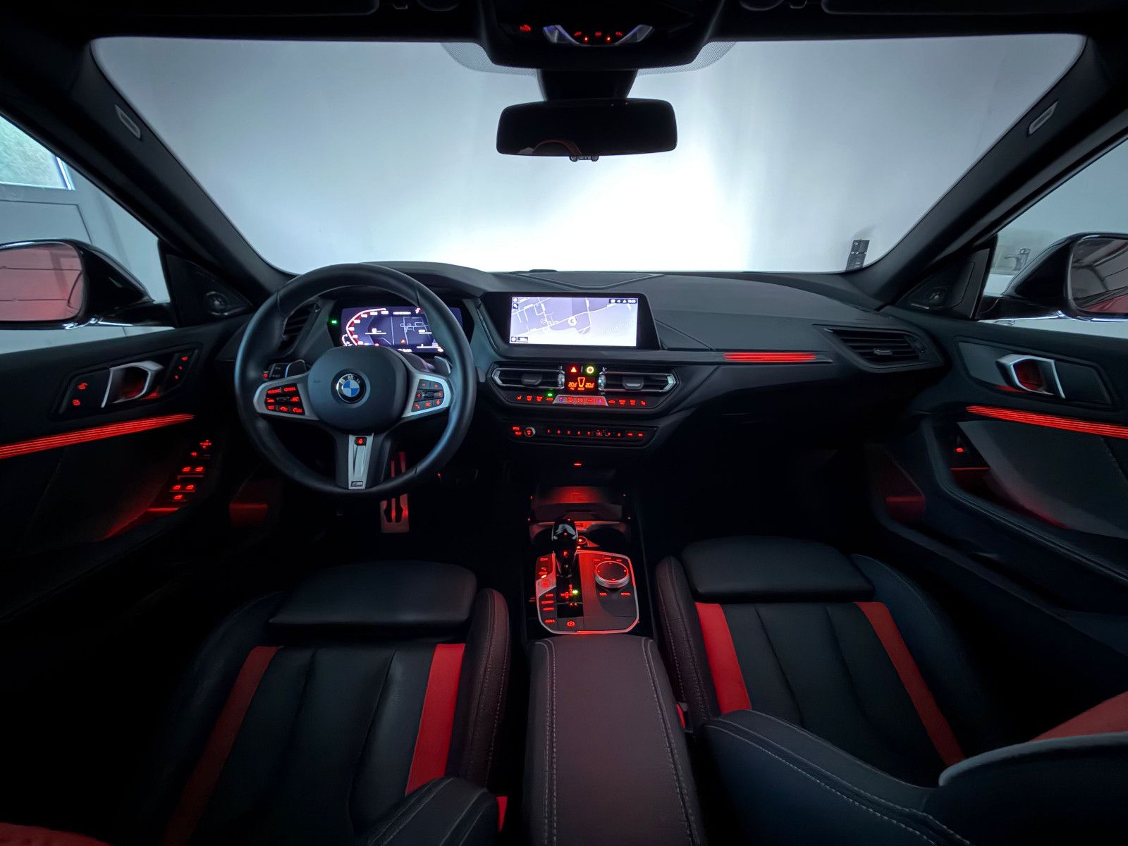Fahrzeugabbildung BMW M235 i xDrive Edition ColorVision/H&K/HuD/DE FZG