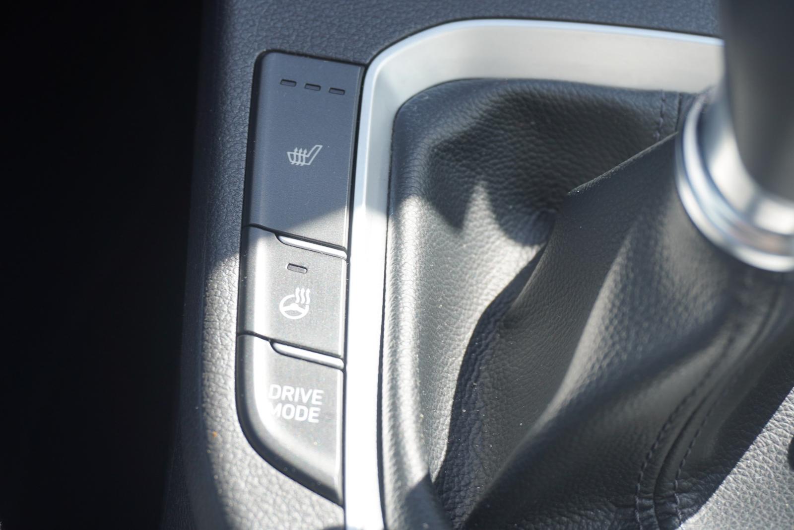 Hyundai i30 Kombi 1.0 T-GDI LED Navi Kamera PDC Tempomat