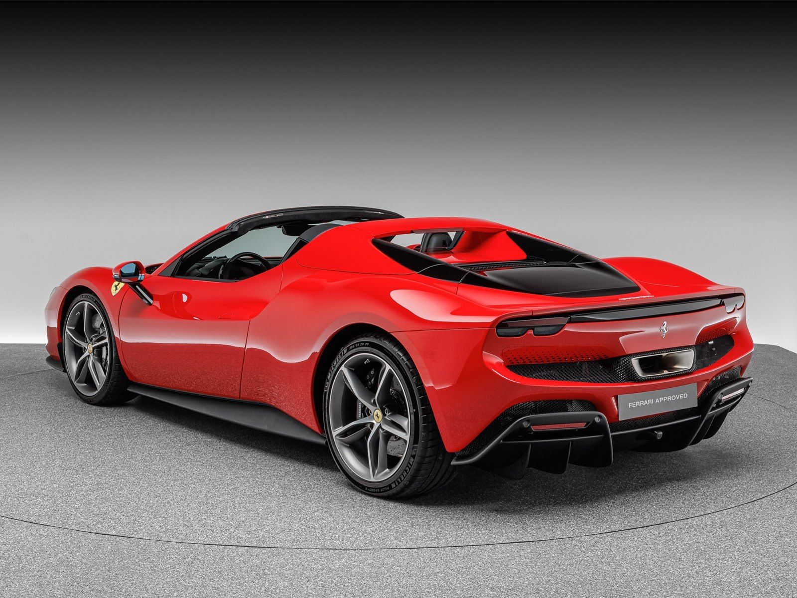 Ferrari 296 GTS imagem 3