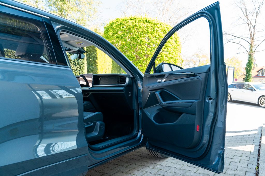 VW Tayron 1.5 eTSI Life/ AHK/ IQ DRIVE/ PANO/ ACC VW Tayron 1.5 eTSI Life/ AHK/ IQ DRIVE/ PANO/ ACC