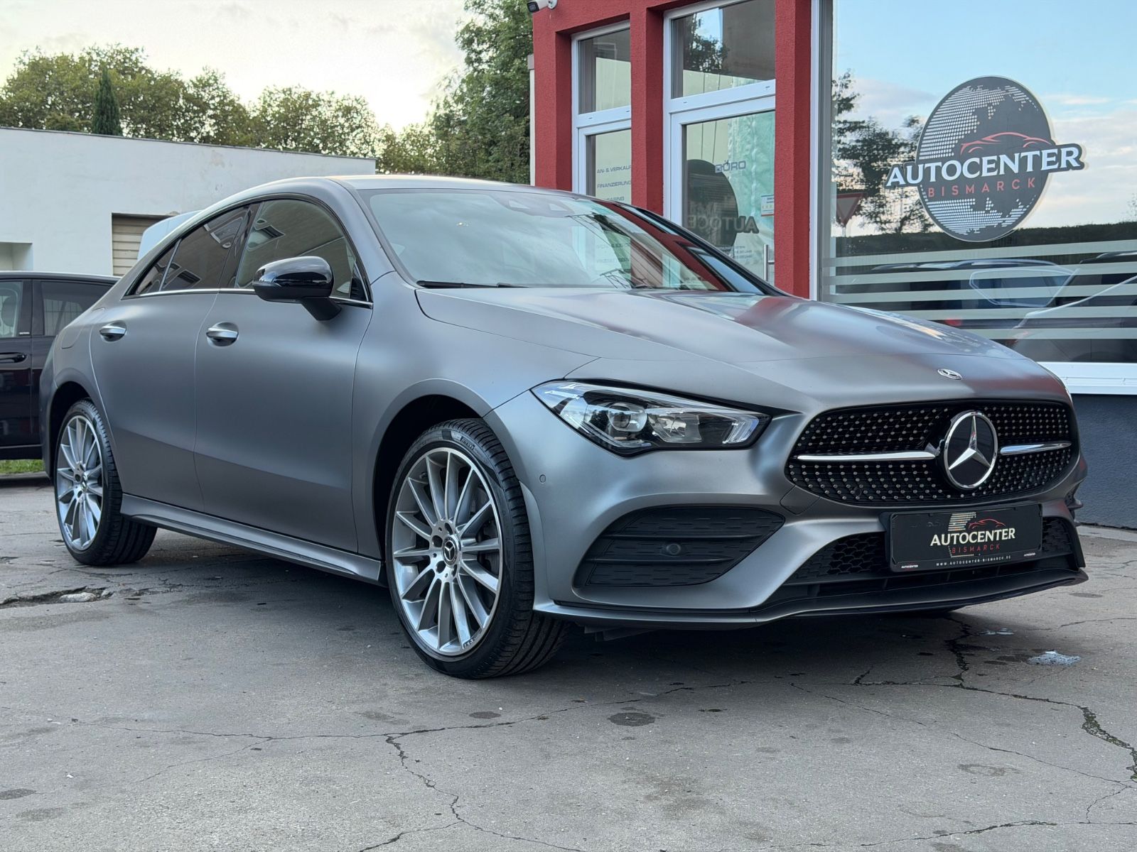 Mercedes-Benz CLA 250 e Lim. AMG-LINE/AMBIENTE/LED/R-KAM/SPUR/ imagem 2