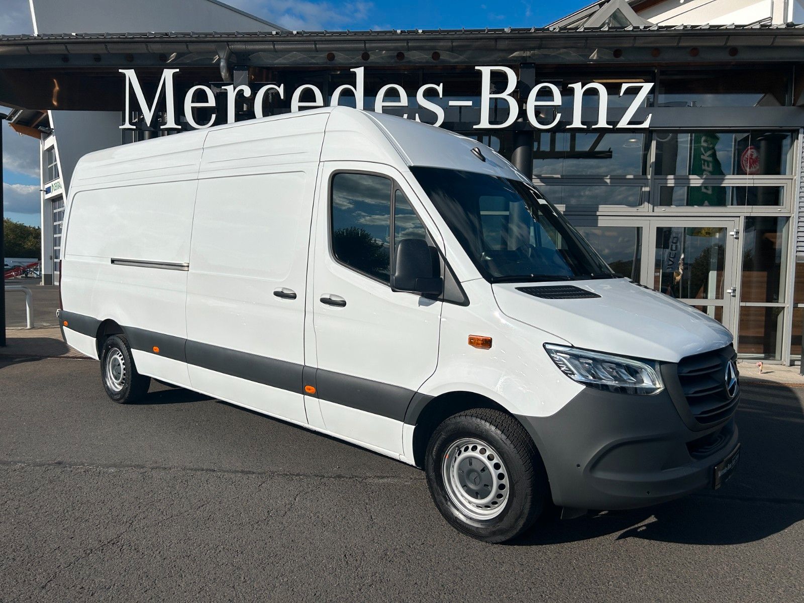 Fahrzeugabbildung Mercedes-Benz Sprinter 317 CDI 4325 9G Klima Kamera SHZ