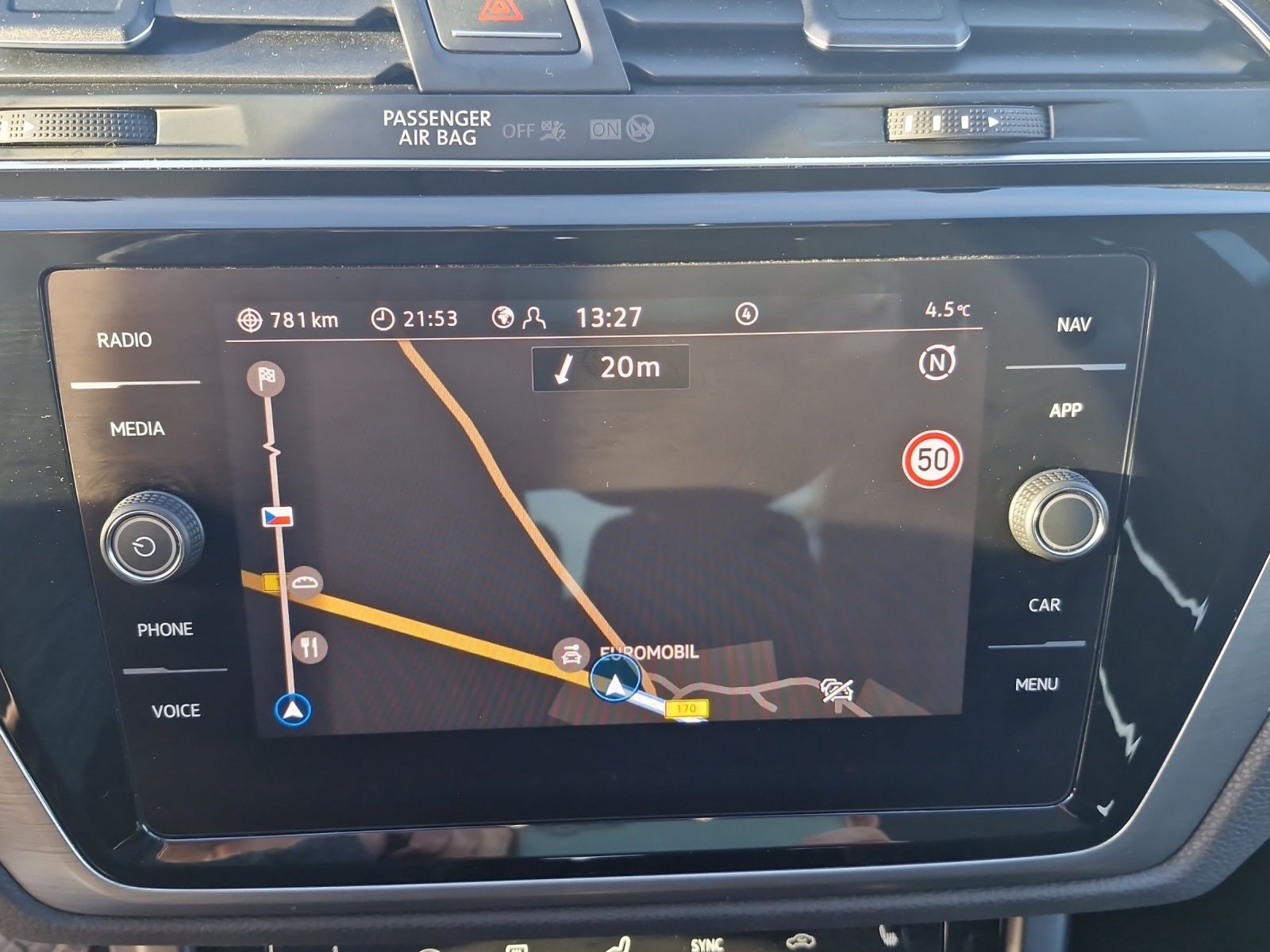 Fahrzeugabbildung Volkswagen Touran Comfortline BMT/Start-Stopp RFK ACC SH