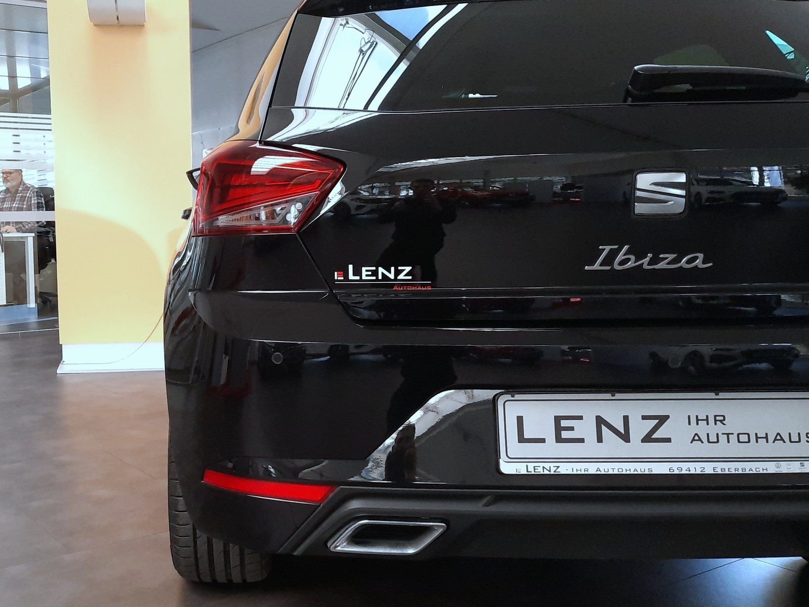 Fahrzeugabbildung SEAT Ibiza FR *LED*Einparkh.*Sitzhzg.*AppConnect*