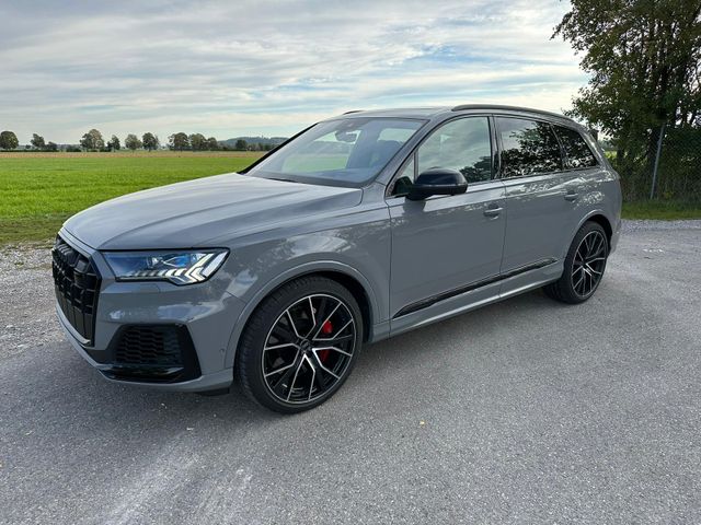 Audi SQ7 4.0TFSI Competition plus