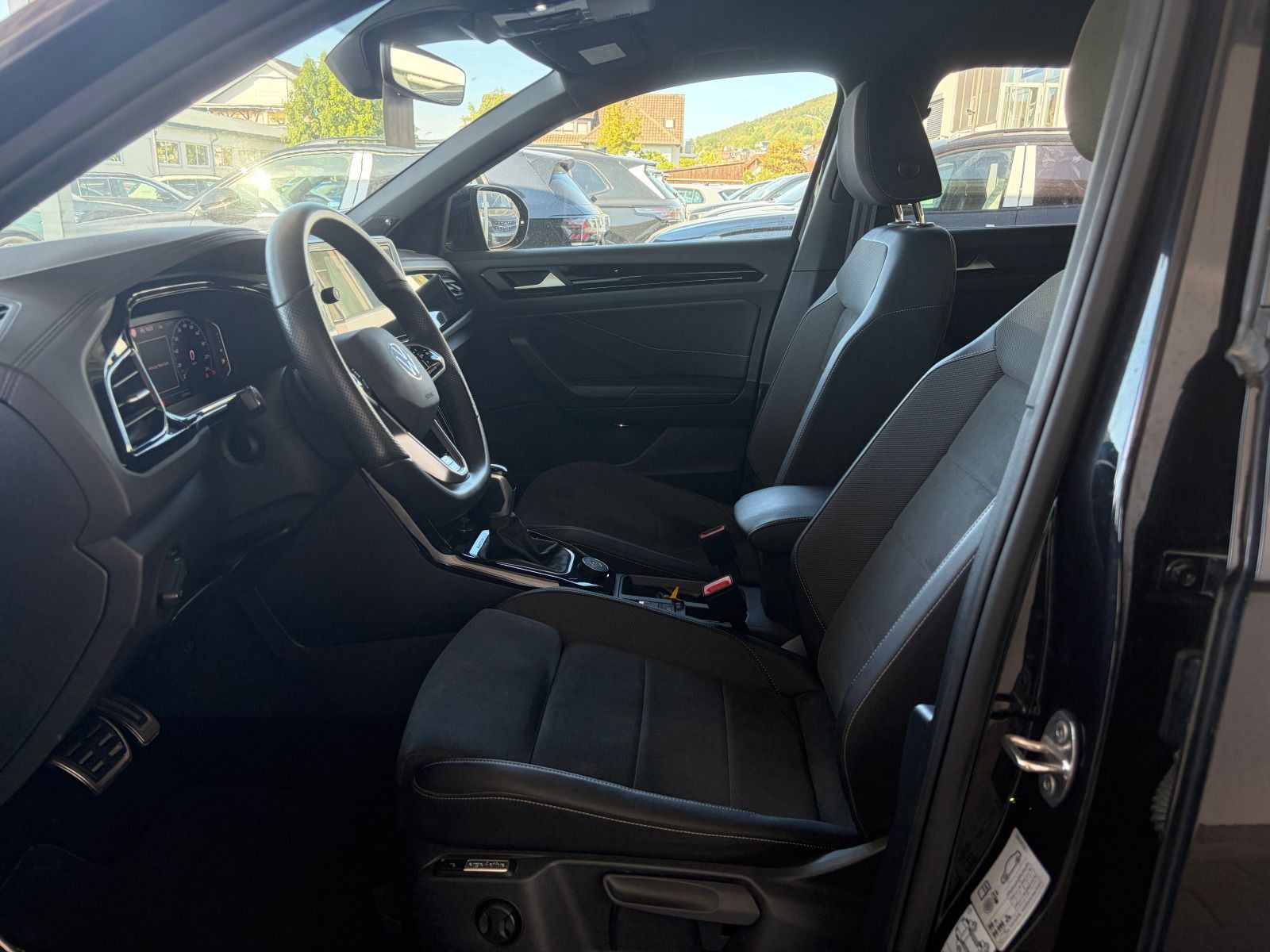 Volkswagen T-Roc - Bild 10