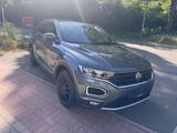 Volkswagen T-Roc Sport - : Head-Up Display, Kleinwagen