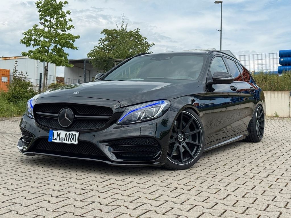 Image of Mercedes-Benz C 400