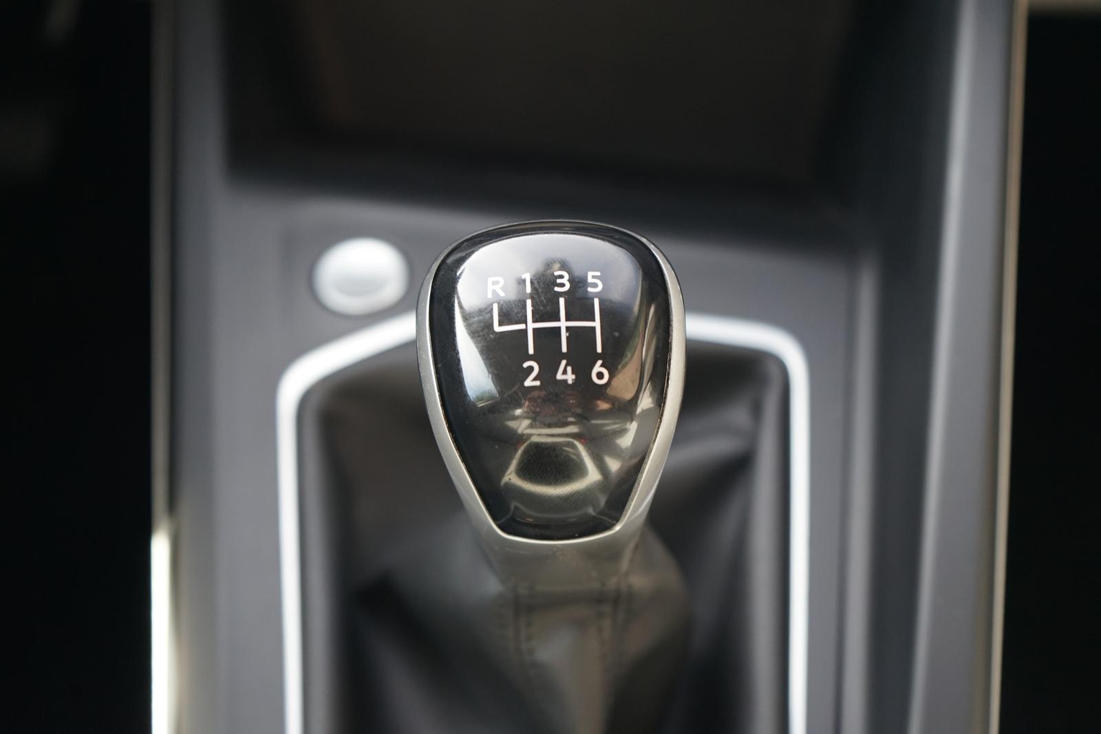 Volkswagen Golf VIII 1.5 TSI Life LED Navi ACC Head-Up, миниатюра 19