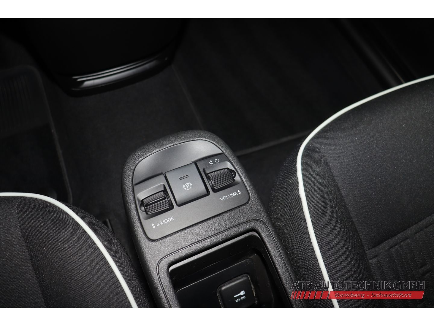 Fahrzeugabbildung Fiat 500e 42kWh Komfort- und Stylepaket SOH 95,0%