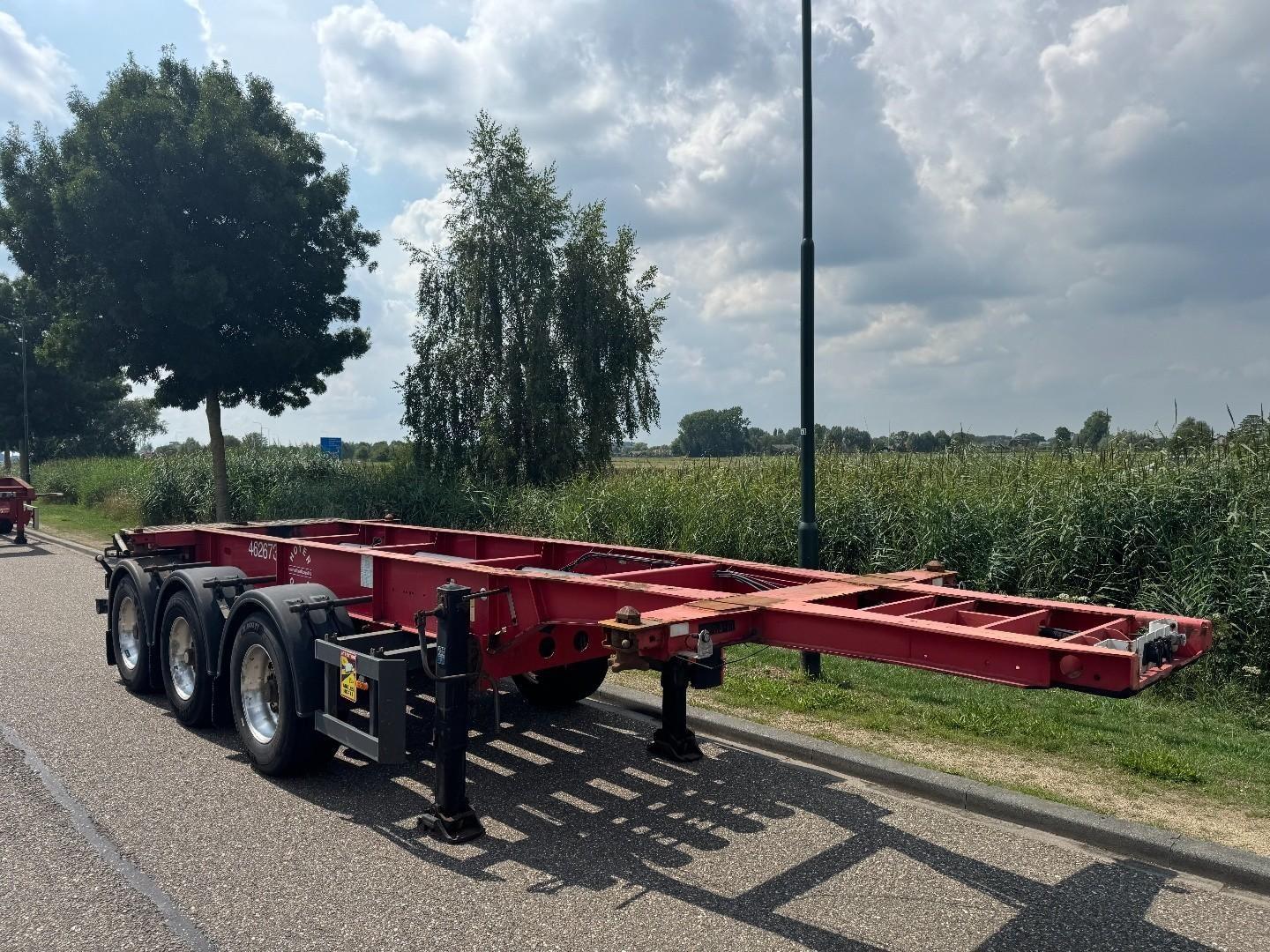 Schmitz Cargobull SCF24 20 FT Chassis / Tank / ADR / BPW Axles / D