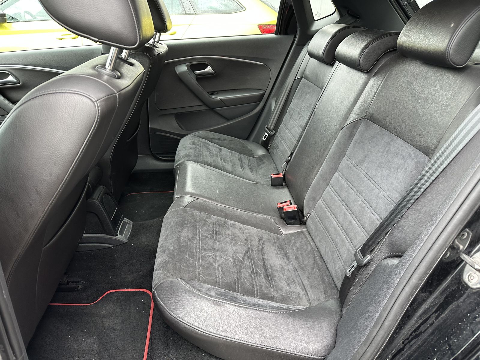 Fahrzeugabbildung Volkswagen Polo 1.8 TSI GTI NAV+LED+SHZ+APS+BLUETOOTH+EU6+2