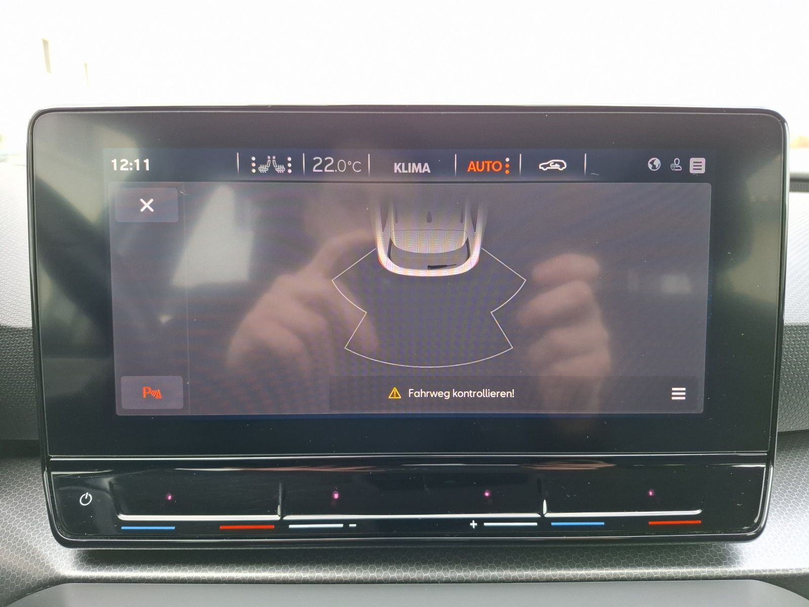 Fahrzeugabbildung SEAT Leon ST TDI Style DSG LED AHK Navi AID GRA PDC S